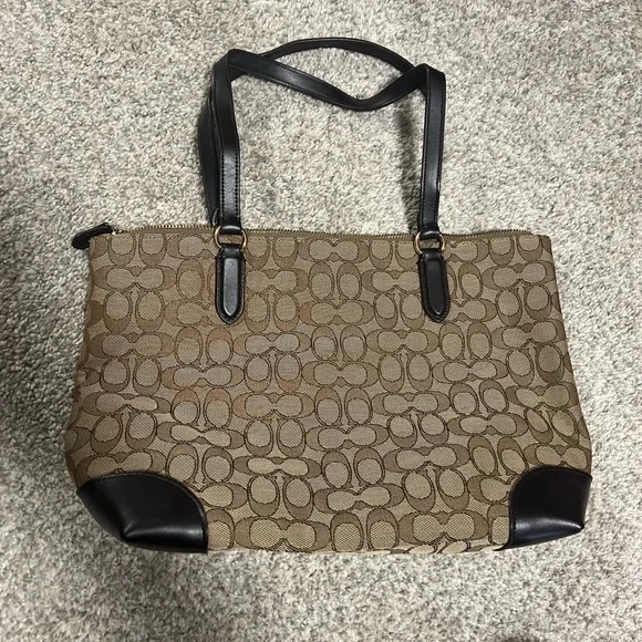 COACH, brown purse - Picture 2 of 4